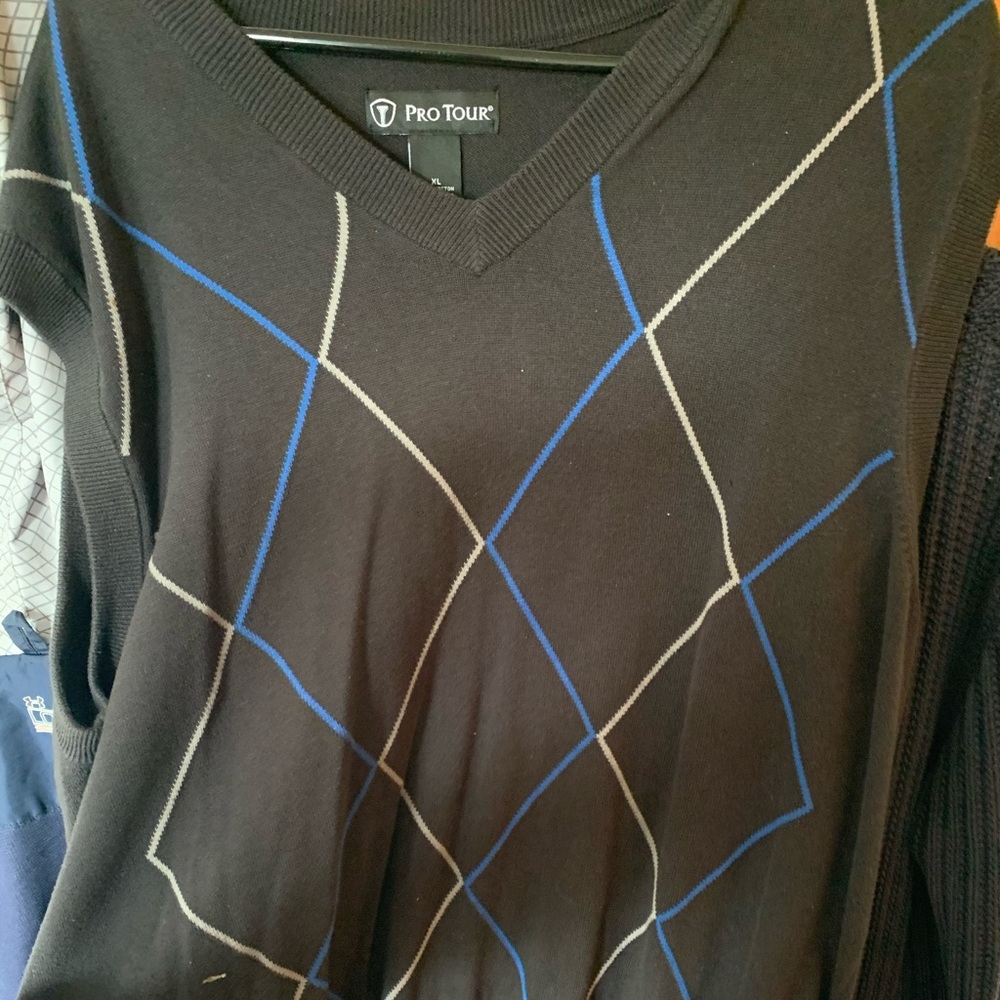 Men’s Pro Tour sweater vest
